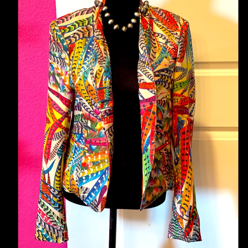 Blazer Eye Catching!